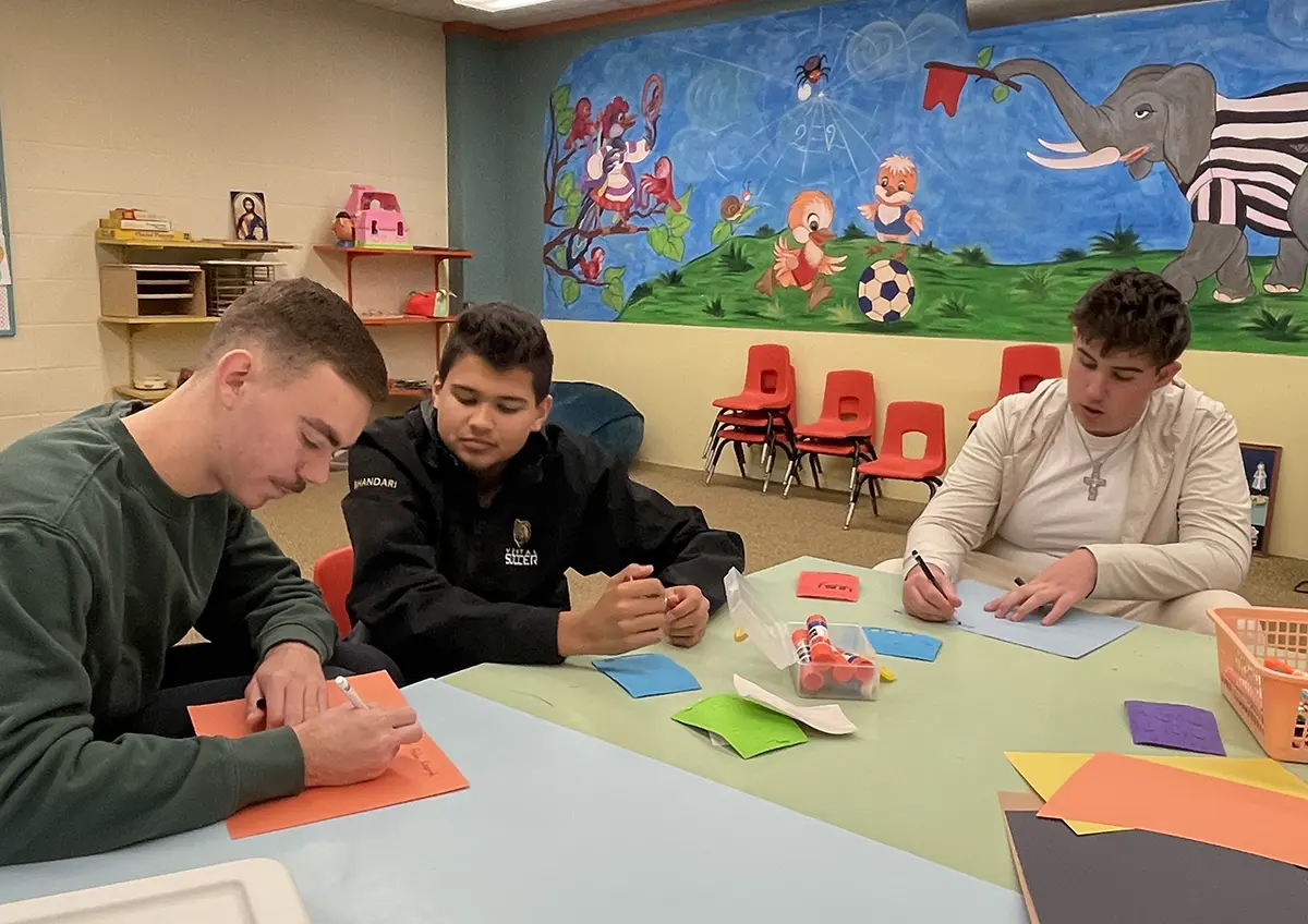 JR. UOL - Fall Activities